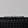 Чехол на молнии DOST Leather Co. для MacBook Pro 14" (2021) / MacBook Air 13" (2018-2022) черный (плетеная кожа) - фото № 3