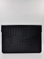 Чехол DOST Leather Co. для MacBook Pro 14" (2021) / MacBook Air 13" (2022) черный (плетеная кожа)