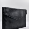 Чехол DOST Leather Co. для MacBook Pro 14" (2021) / MacBook Air 13" (2022) черный (плетеная кожа) - фото № 5