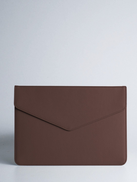 Чехол DOST Leather Co. для MacBook Pro 13" (2016-2022) / MacBook Air 13" (2018-2020) шоколадный